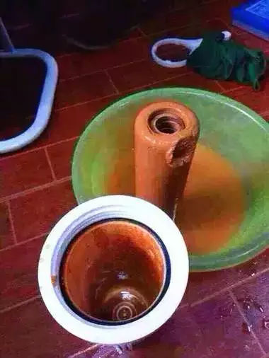 看看您家用的水管,是不銹鋼水管太貴,還是家人的健康不值得投資? 看看您家用的水管,是不銹鋼水管太貴,還是家人的健康不值得投資?