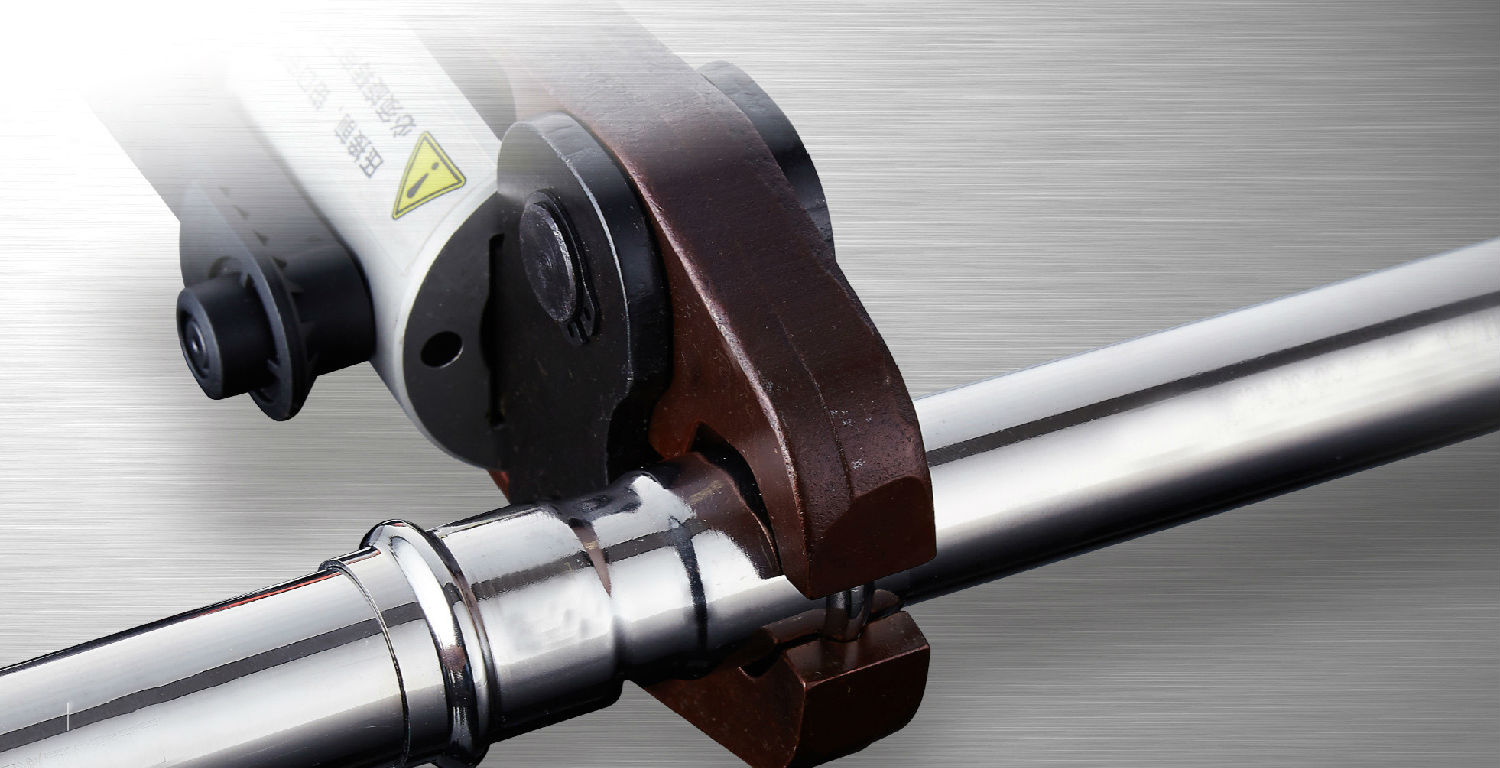 永穗品牌雙卡壓管件壓接操作.jpg 永穗品牌雙卡壓管件壓接操作.jpg