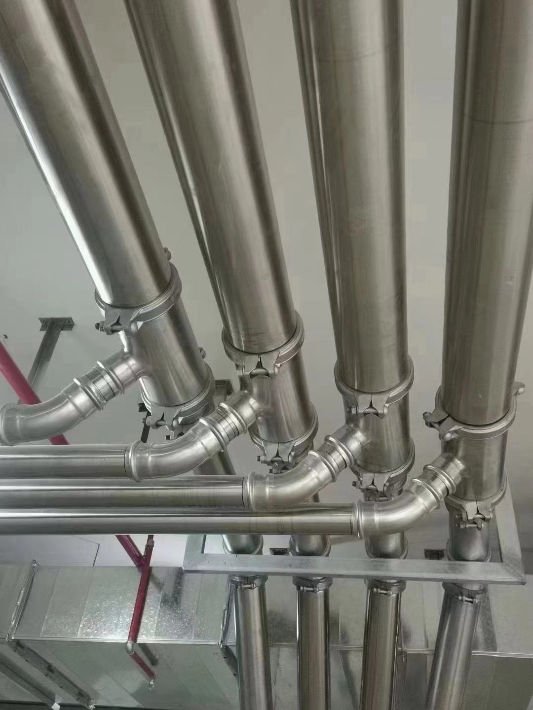 永穗不銹鋼水管安裝現(xiàn)場.jpg 永穗不銹鋼水管安裝現(xiàn)場.jpg