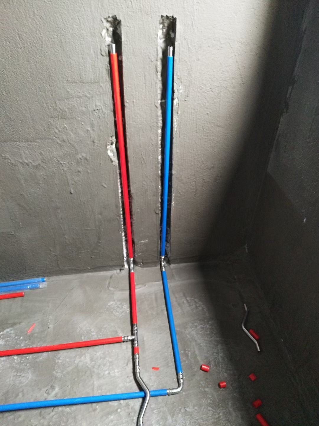 永穗牌覆塑不銹鋼水管安裝現場.jpg 永穗牌覆塑不銹鋼水管安裝現場.jpg